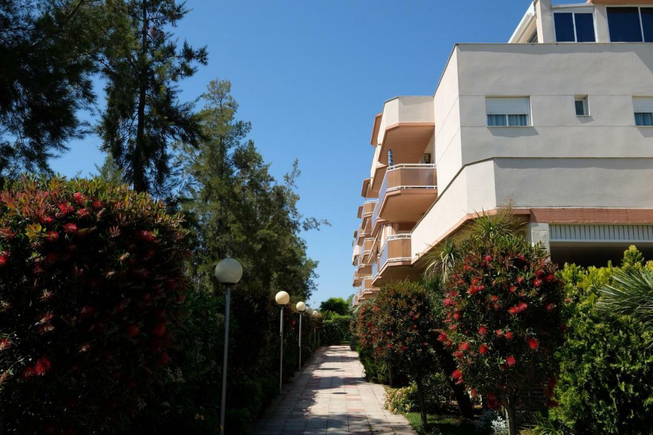 Riscos 2 Planet Costa Dorada Apartman La Pineda Kültér fotó